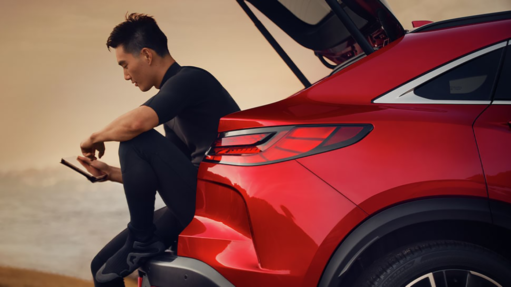 Infiniti QX50, 2024 model, Compact luxury SUV, BMW X3, Mercedes-Benz GLC-class, Genesis GV70, Variable-compression turbocharged four-cylinder engine, Performance