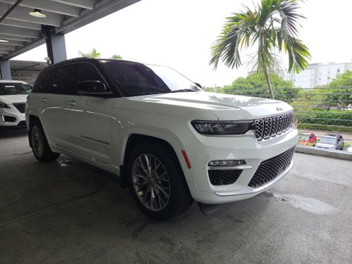 2022 Jeep Grand Cherokee Summit