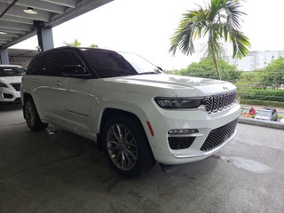 2022 Jeep Grand Cherokee Summit