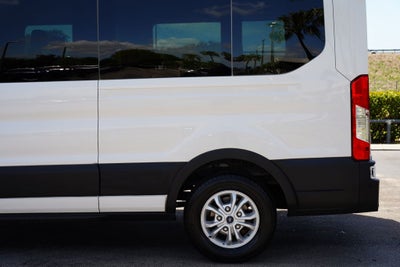 2022 Ford Transit Passenger Wagon XLT