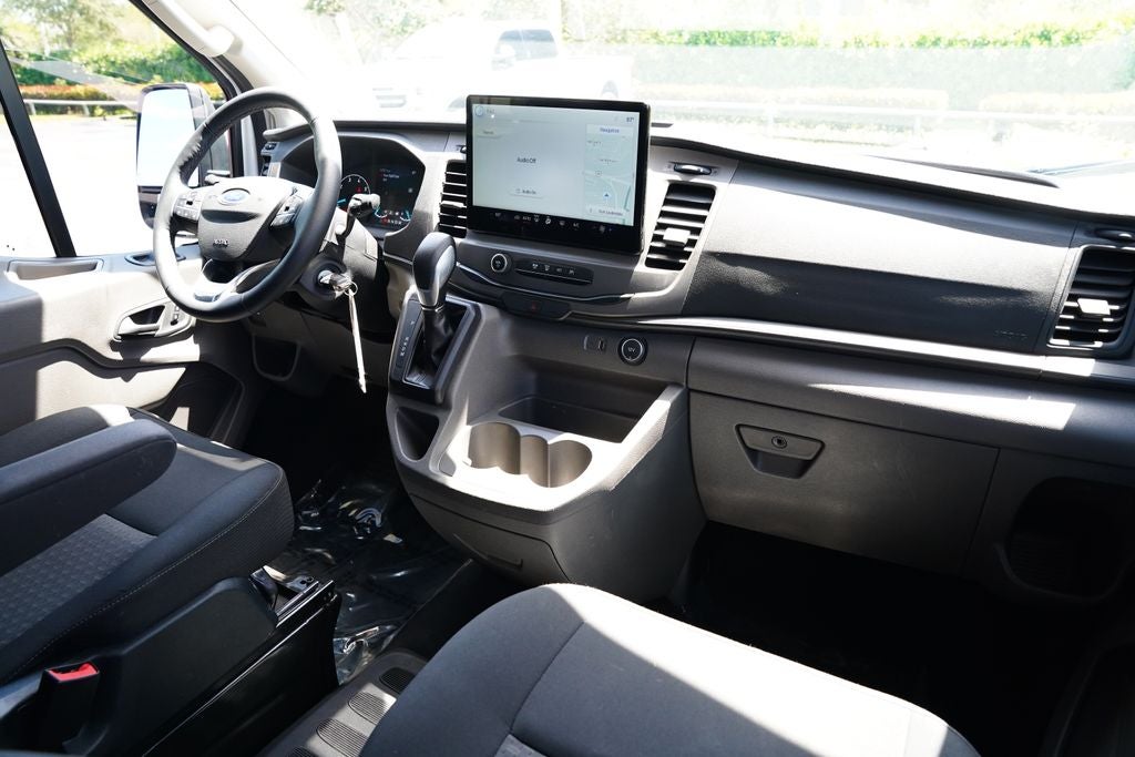 2022 Ford Transit Passenger Wagon XLT