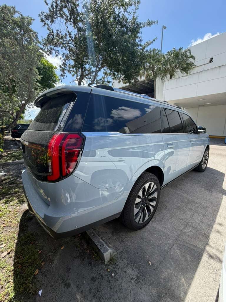2025 Ford Expedition Max Platinum