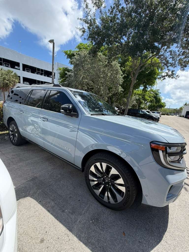 2025 Ford Expedition Max Platinum