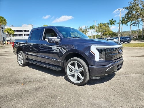 2022 Ford F-150 Lightning Platinum
