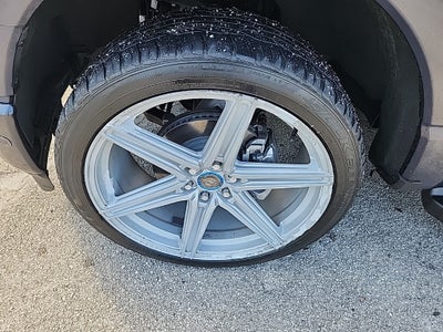 2022 Ford F-150 Lightning Platinum