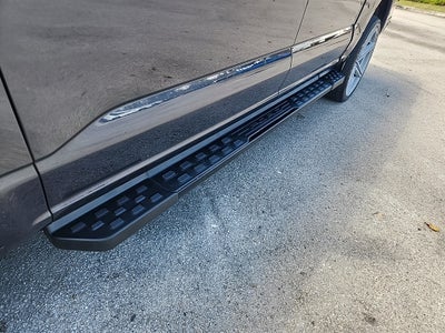 2022 Ford F-150 Lightning Platinum