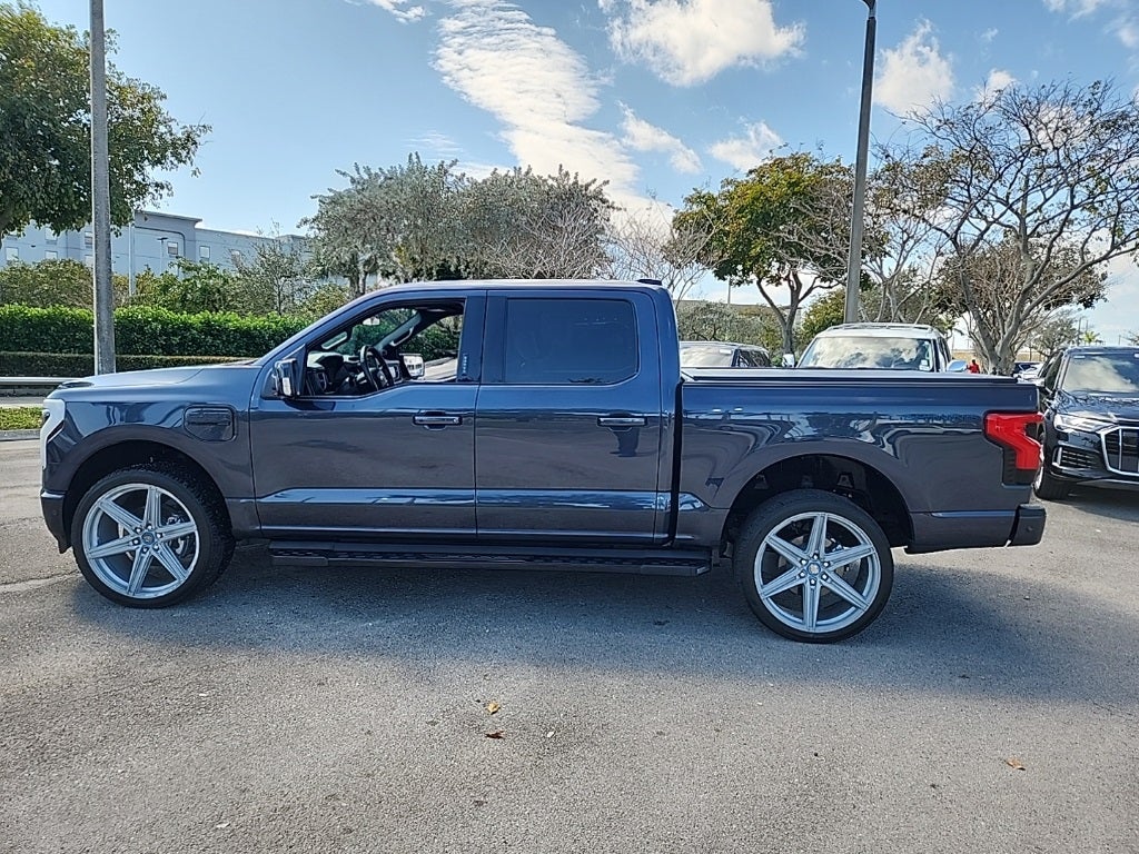 2022 Ford F-150 Lightning Platinum