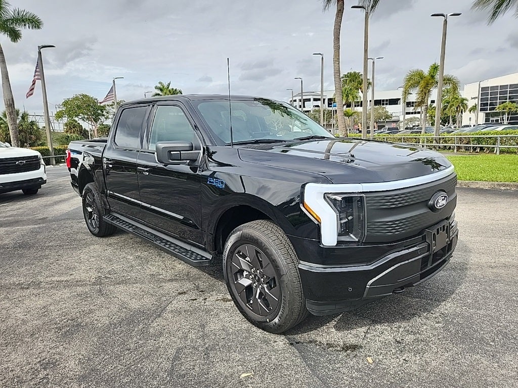 Used 2025 Ford F-150 Lightning Flash with VIN 1FT6W3L74SWG00586 for sale in Tamarac, FL