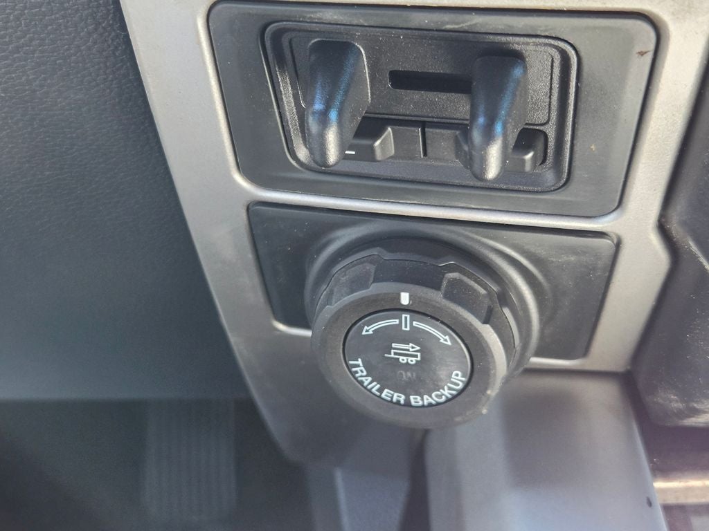 2022 Ford Super Duty F-350 SRW Pickup Lariat