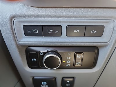 2023 Ford F-150 Lightning XLT