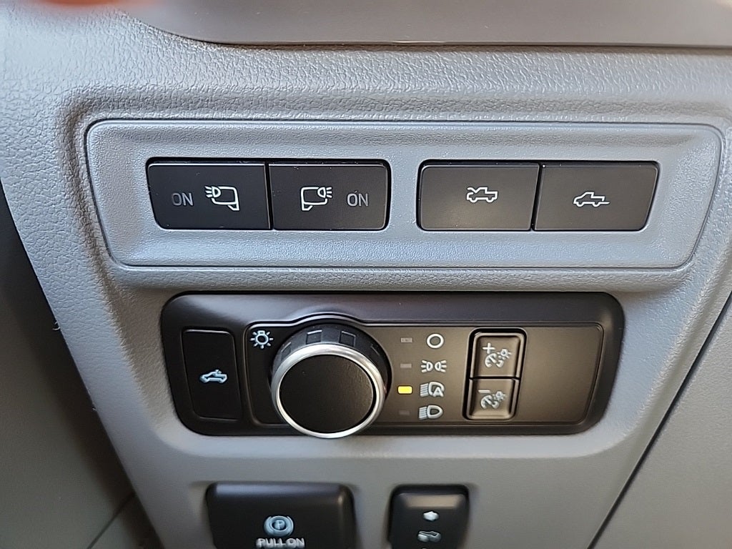 2023 Ford F-150 Lightning XLT