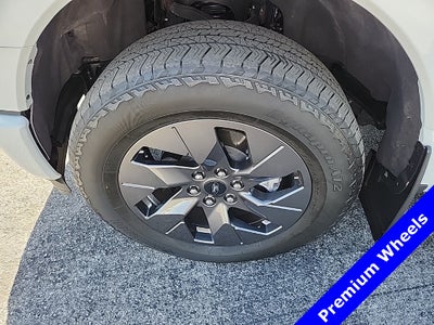 2023 Ford F-150 Lightning XLT