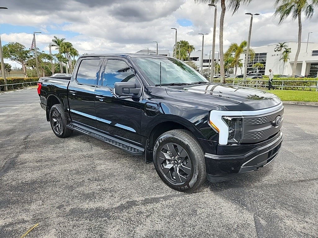 2023 Ford F-150 Lightning XLT