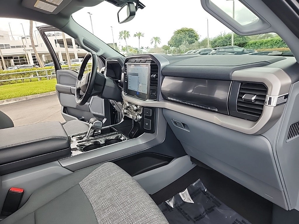 2023 Ford F-150 Lightning XLT