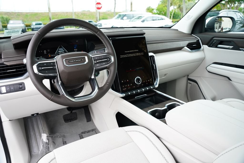 2024 GMC Acadia Denali