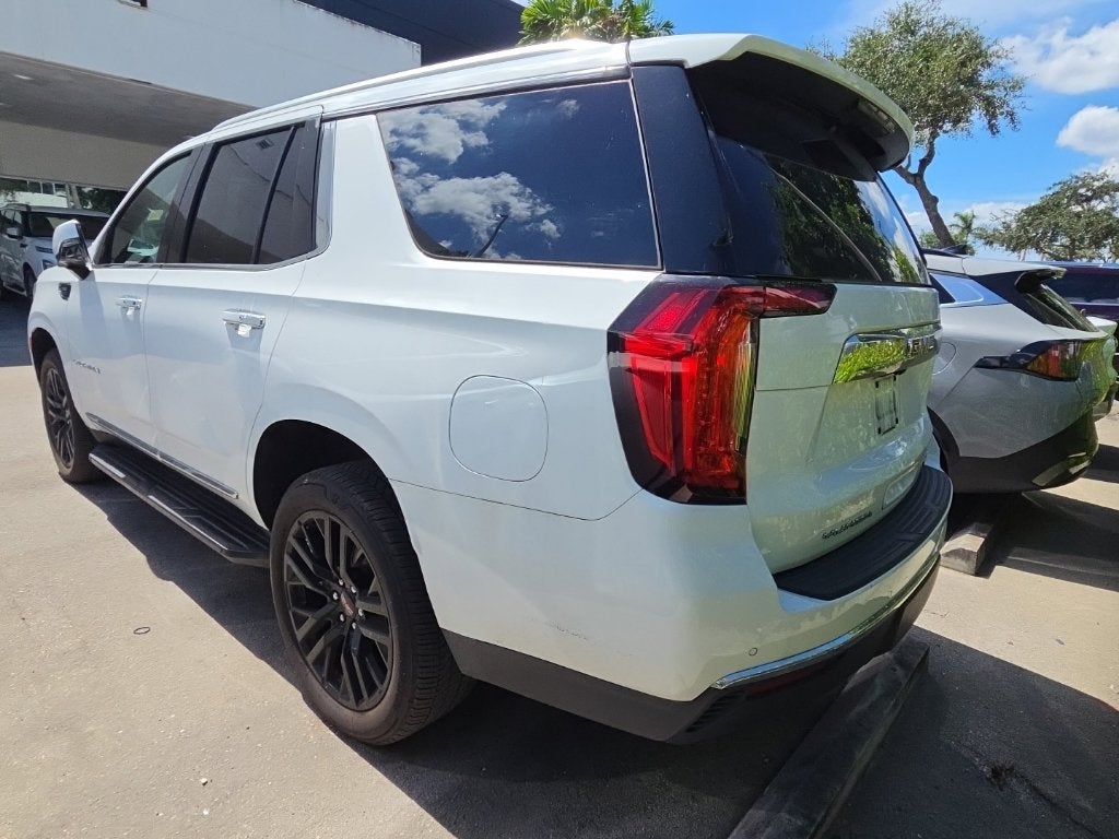 2023 GMC Yukon SLT