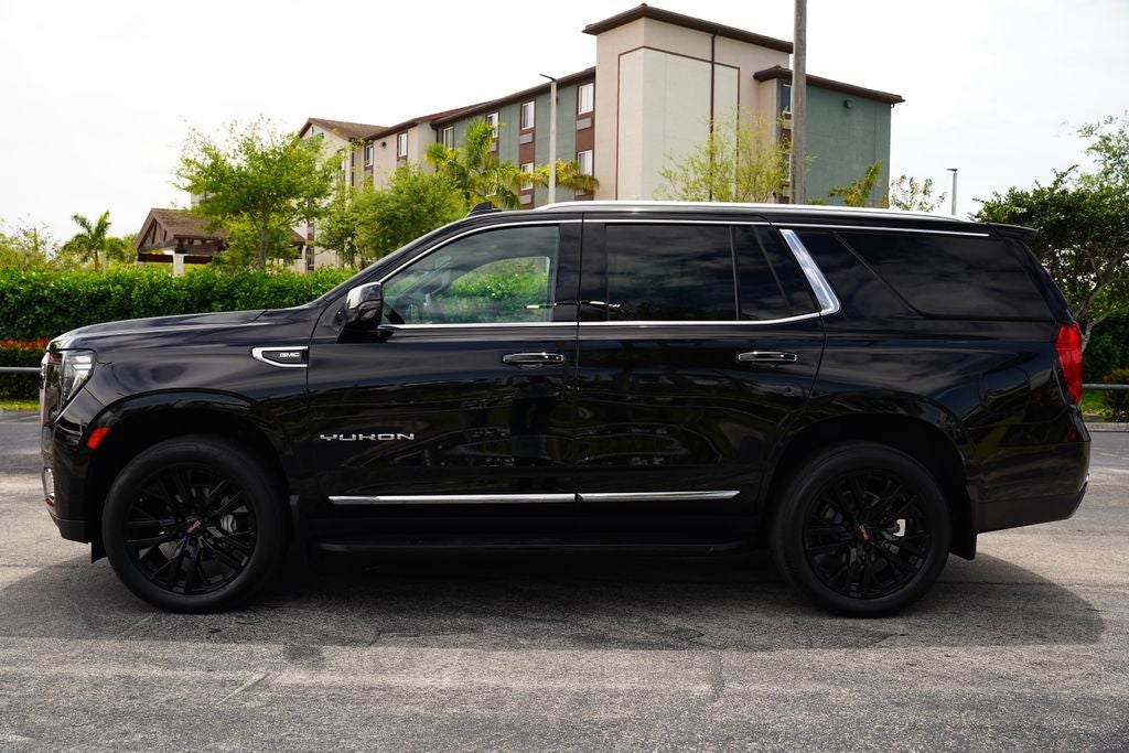 2023 GMC Yukon SLT