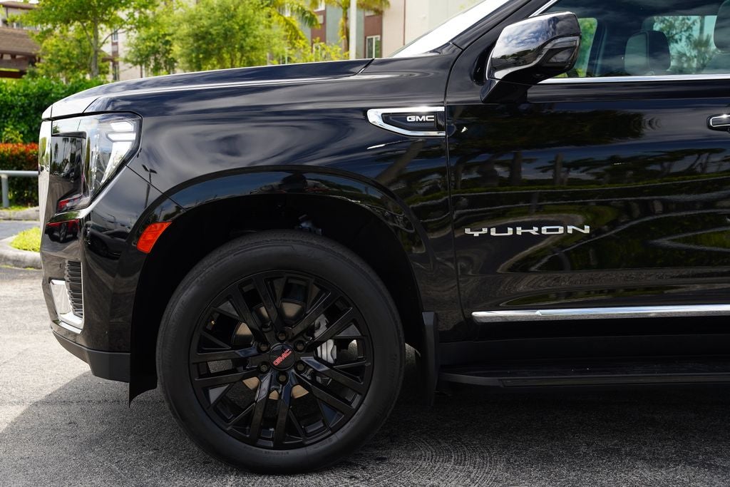 2023 GMC Yukon SLT