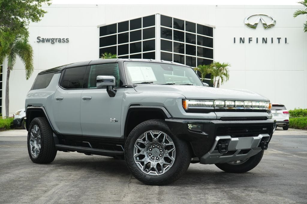 2025 GMC Hummer EV's photo
