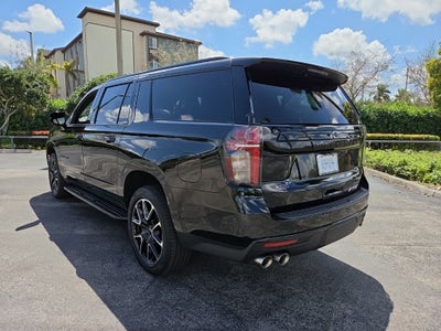 2023 Chevrolet Suburban RST
