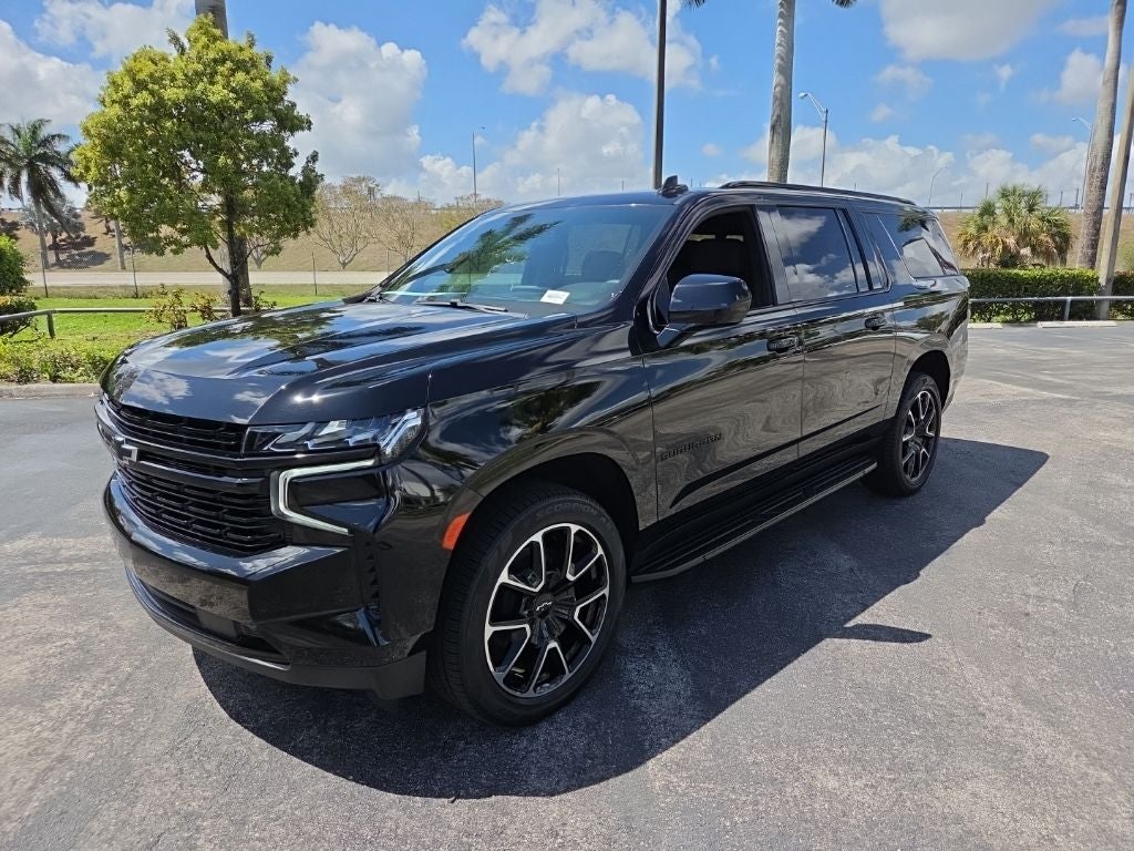 2023 Chevrolet Suburban RST
