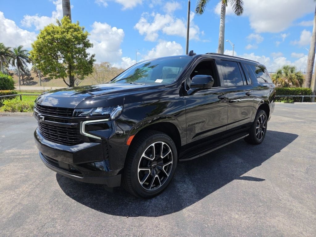 2023 Chevrolet Suburban RST