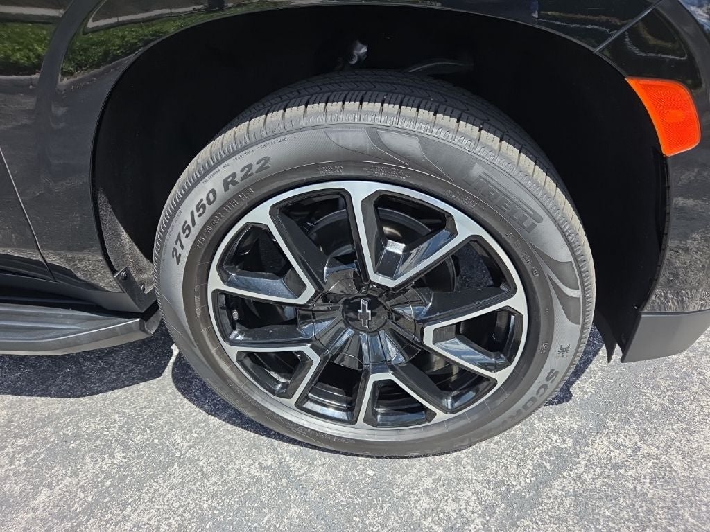 2023 Chevrolet Suburban RST