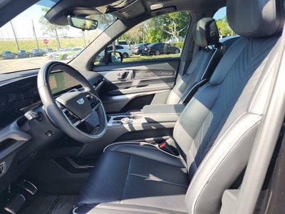 2026 Cadillac VISTIQ Platinum