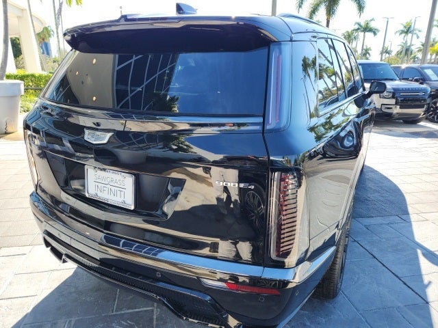 2026 Cadillac VISTIQ Platinum