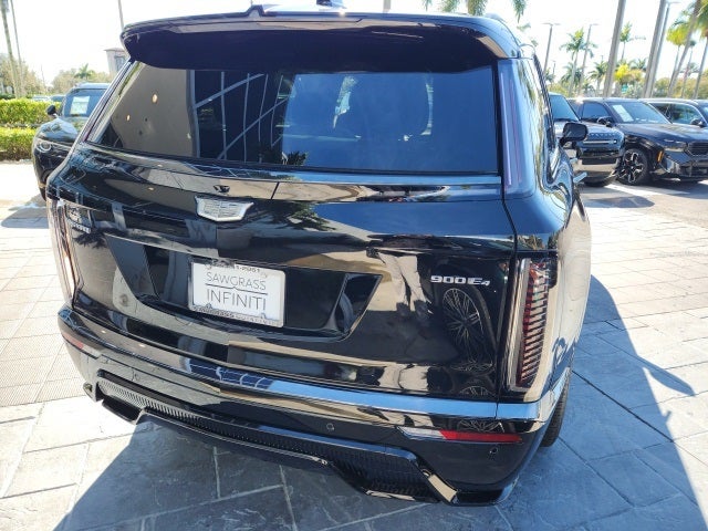 2026 Cadillac VISTIQ Platinum