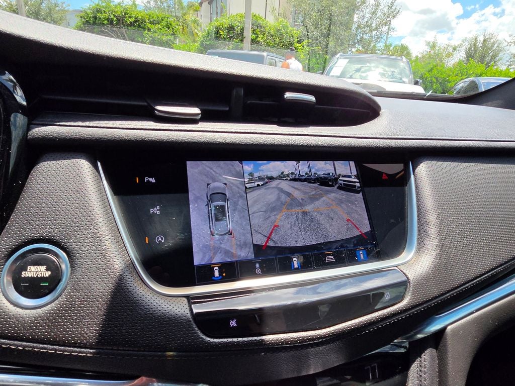 2022 Cadillac XT5 Premium Luxury