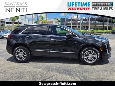2022 Cadillac XT5 Premium Luxury