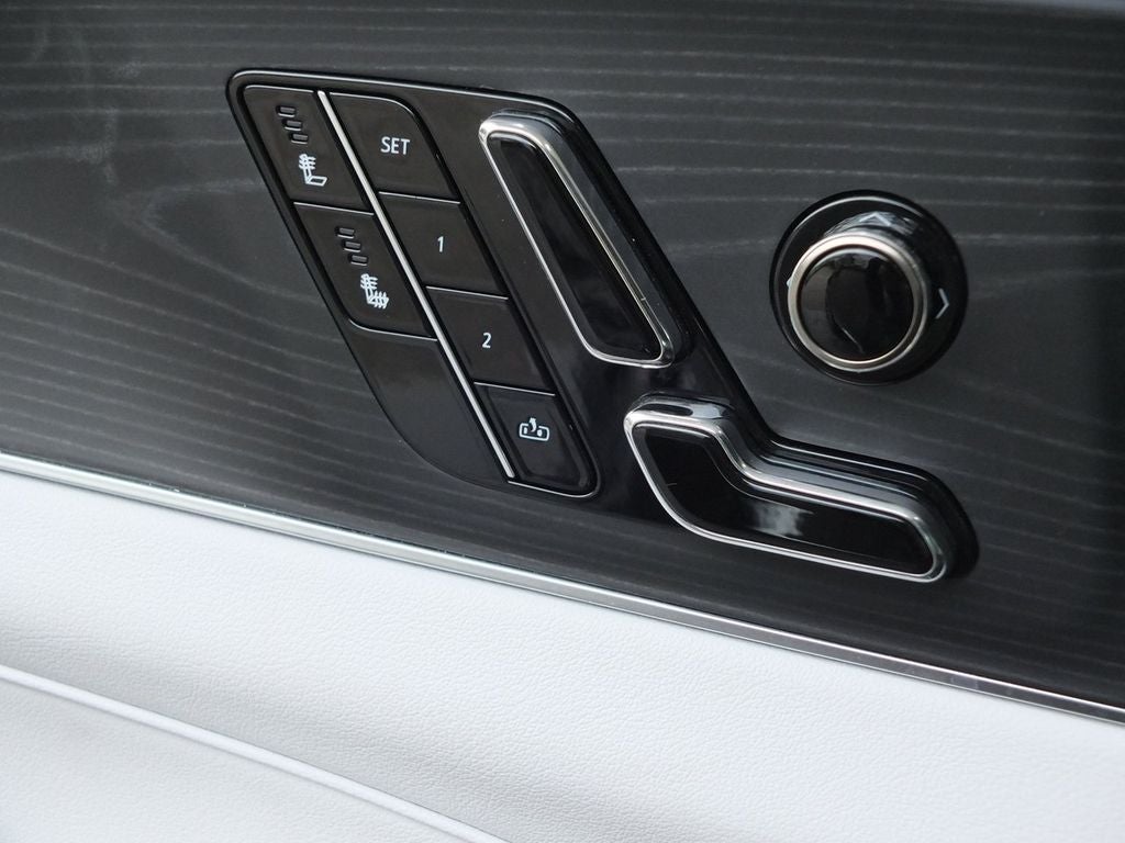 2025 Cadillac LYRIQ Luxury