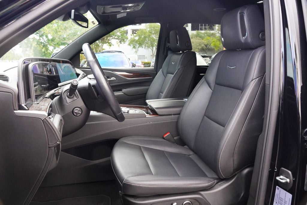 2024 Cadillac Escalade ESV Luxury