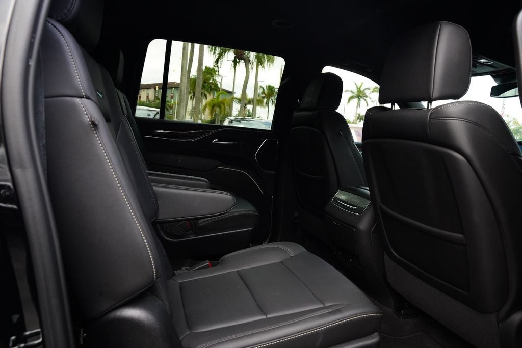 2024 Cadillac Escalade ESV Luxury