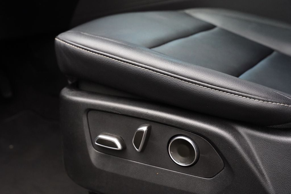 2024 Cadillac Escalade ESV Luxury