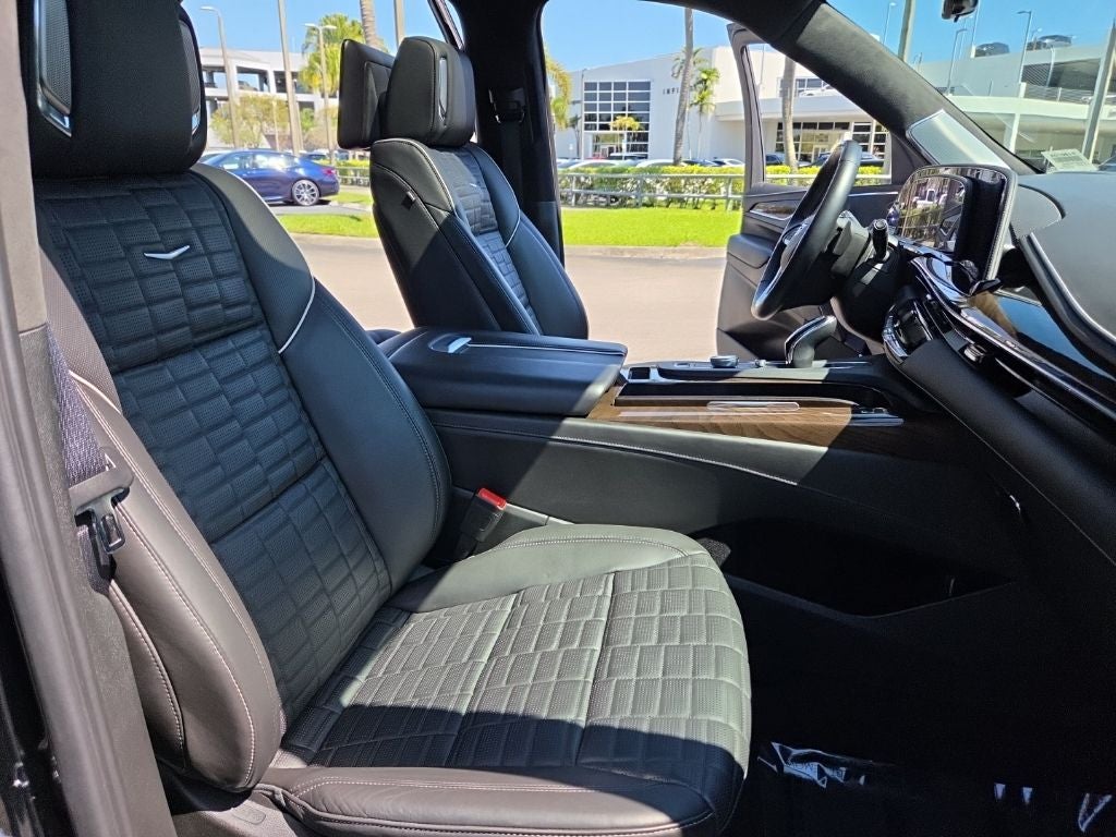 2024 Cadillac Escalade Sport Platinum