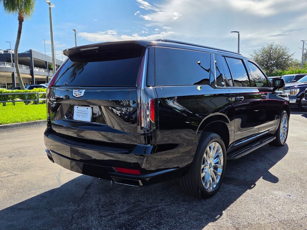 2023 Cadillac Escalade ESV Premium
