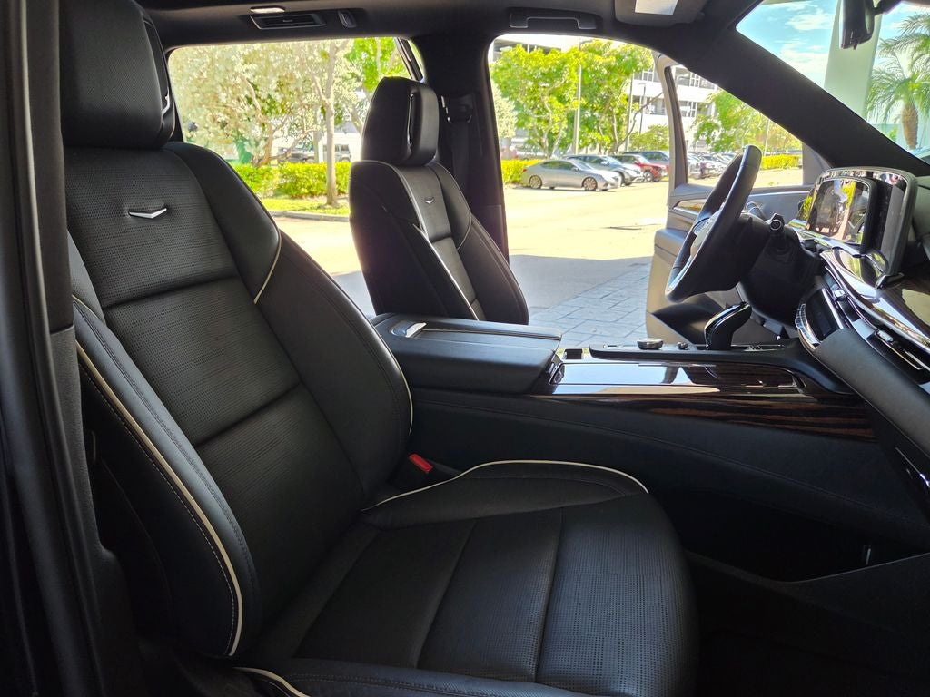 2023 Cadillac Escalade ESV Premium