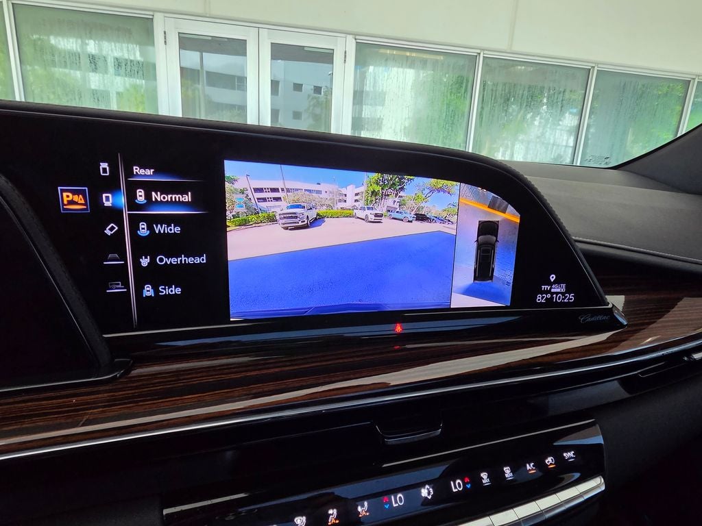 2023 Cadillac Escalade ESV Premium