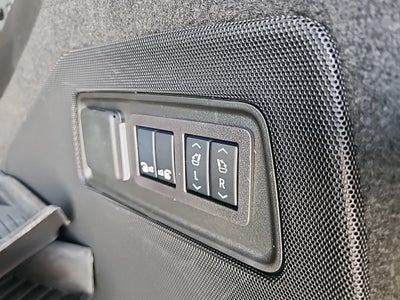 2024 Cadillac Escalade ESV Premium