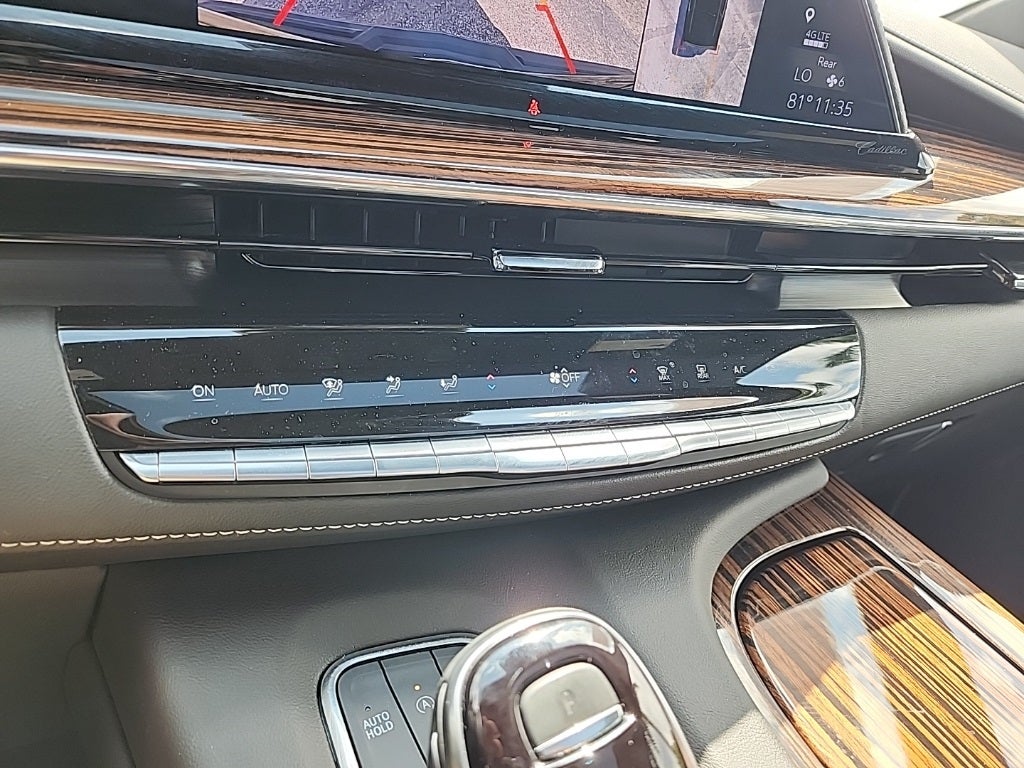 2024 Cadillac Escalade ESV Premium