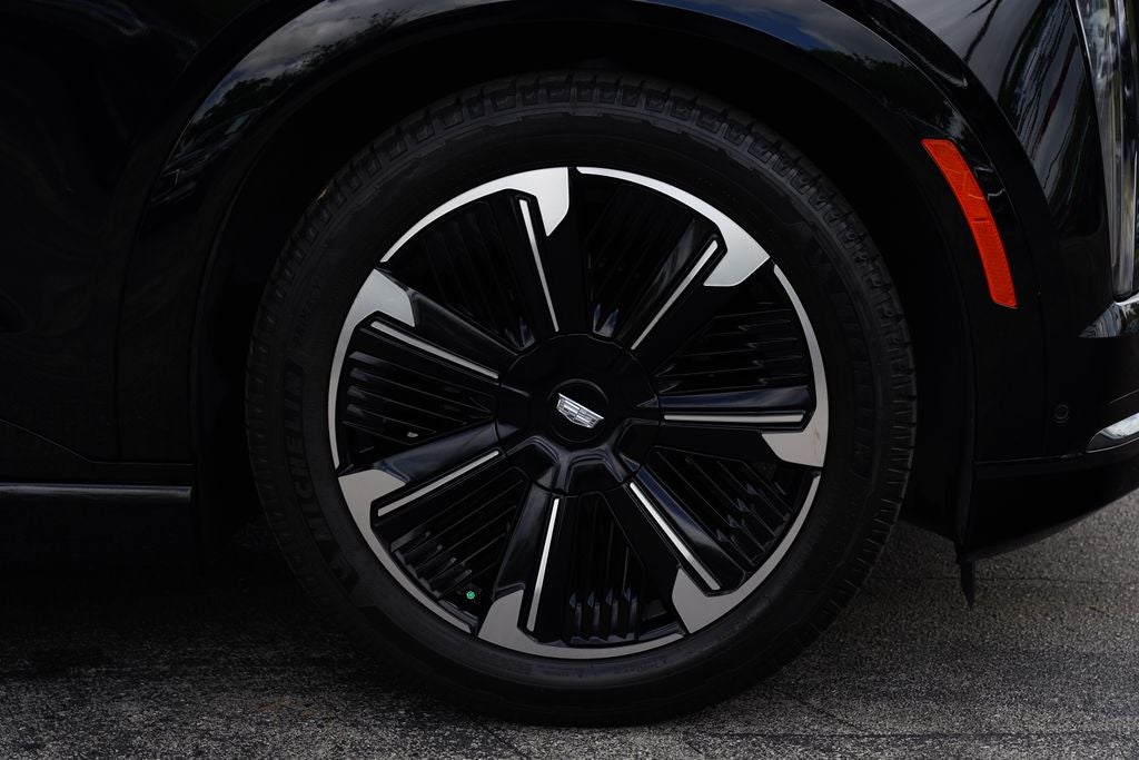 2025 Cadillac ESCALADE IQ Sport 1