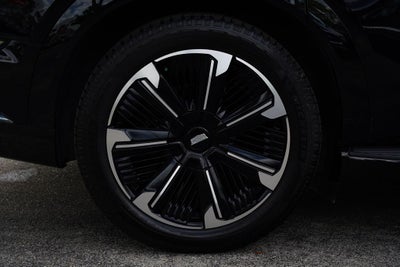 2025 Cadillac ESCALADE IQ Sport 1