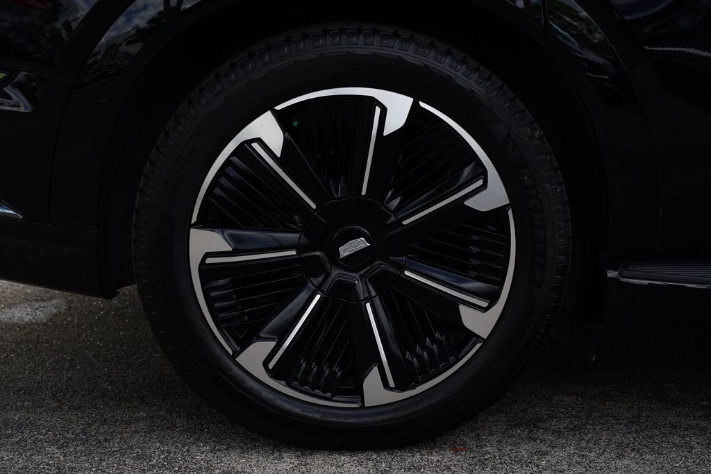 2025 Cadillac ESCALADE IQ Sport 1