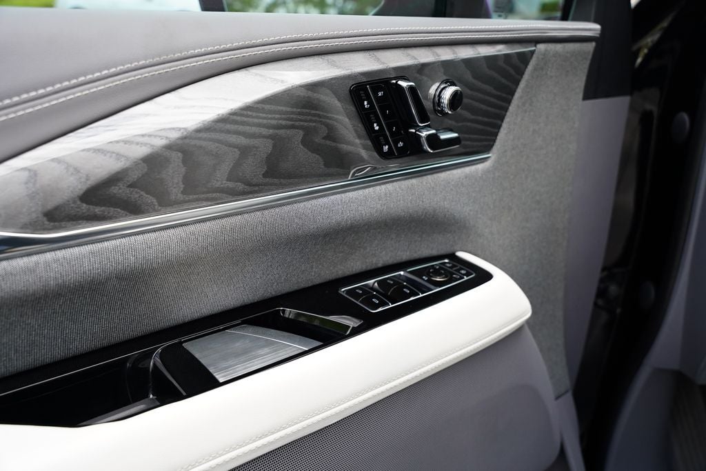 2025 Cadillac ESCALADE IQ Sport 1