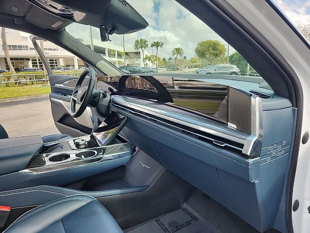 2025 Cadillac ESCALADE IQ Sport 2