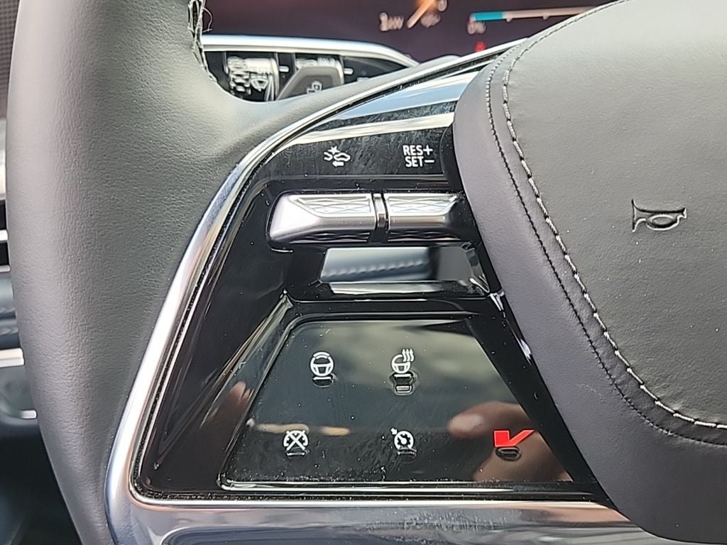 2025 Cadillac ESCALADE IQ Sport 2