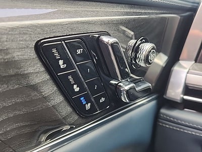 2025 Cadillac ESCALADE IQ Sport 2