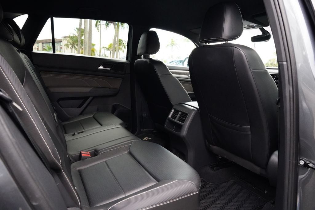 2023 Volkswagen Atlas Cross Sport 2.0T SE w/Technology